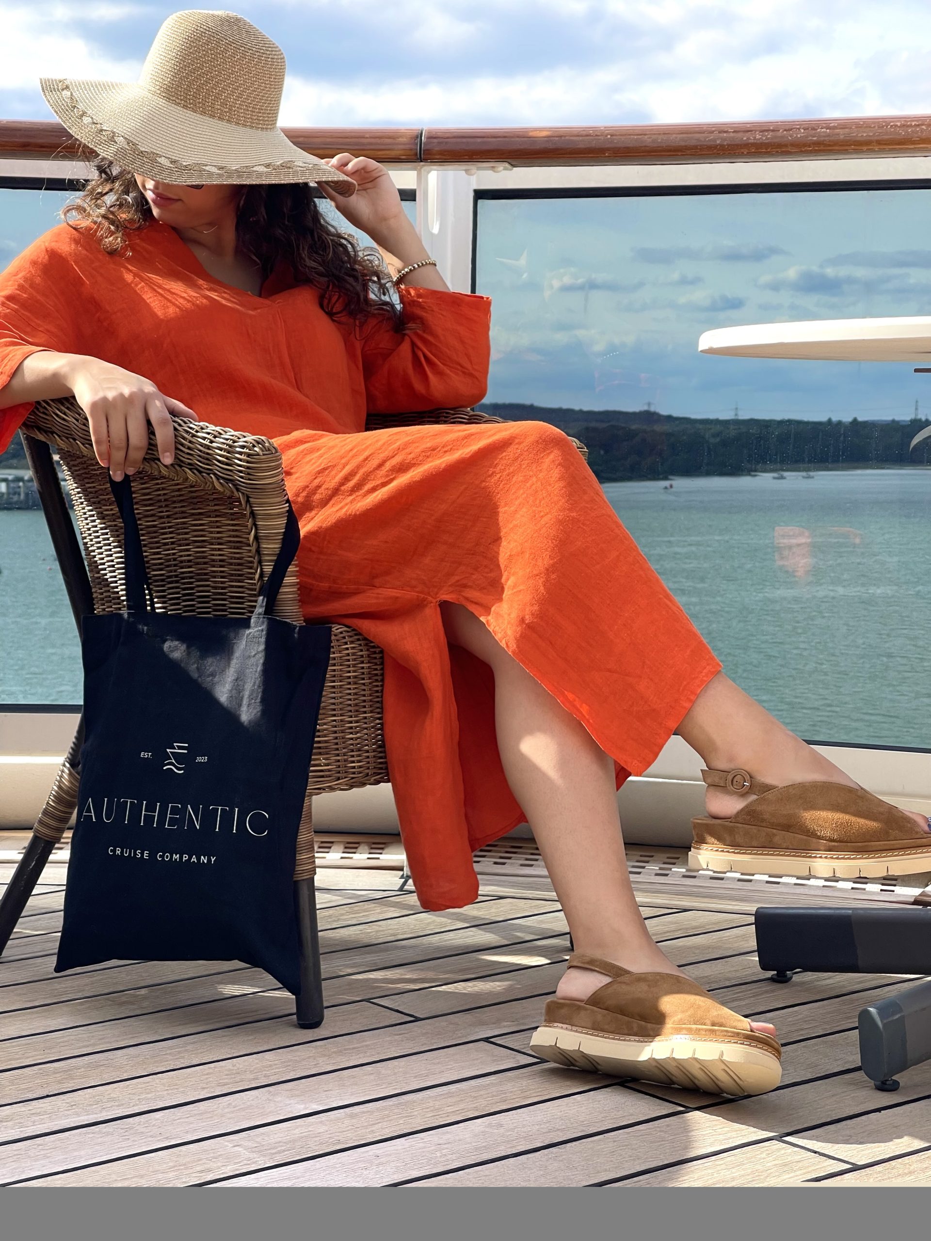 What to wear on a cruise